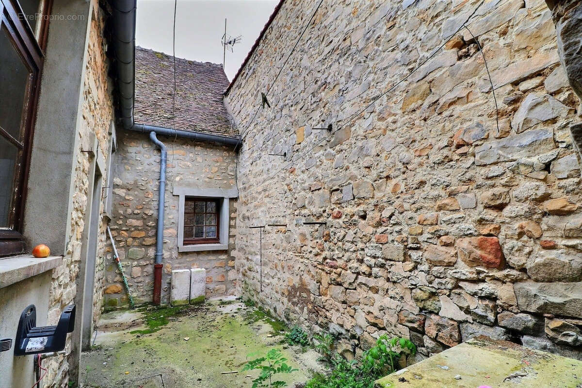 Maison à MILLY-LA-FORET