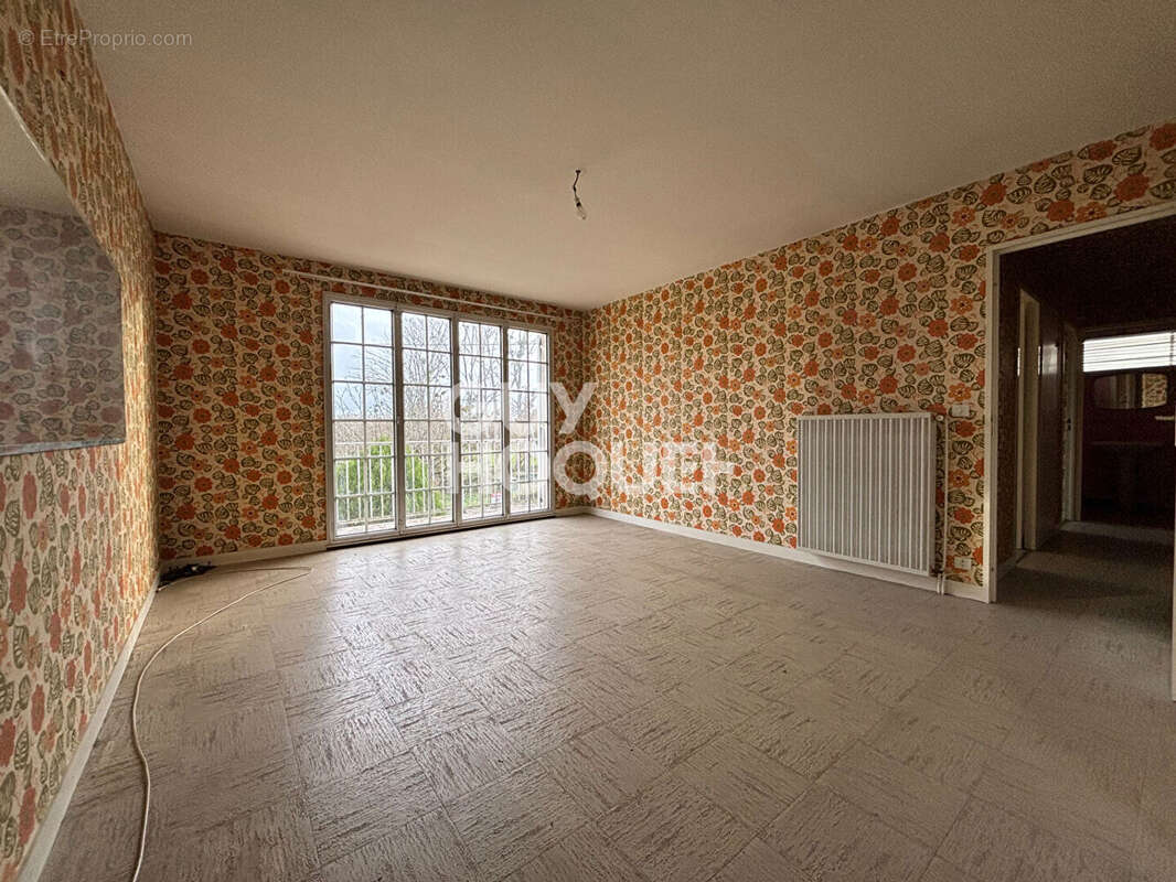 Maison à VERNOU-SUR-BRENNE