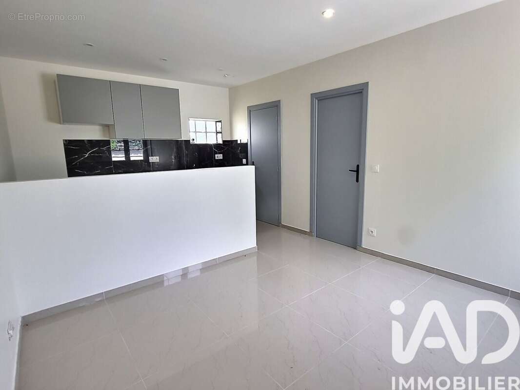 Photo 2 - Appartement à VILLENEUVE-SAINT-GEORGES