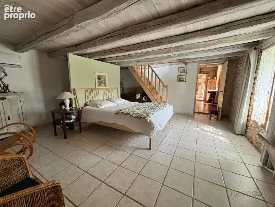 Maison 5 pièces 182 m² à vendre à Thenezay (79390) - photo 4