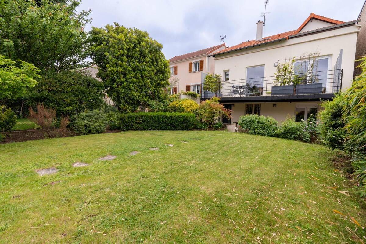 Photo 1 - Maison à SAINT-MAUR-DES-FOSSES