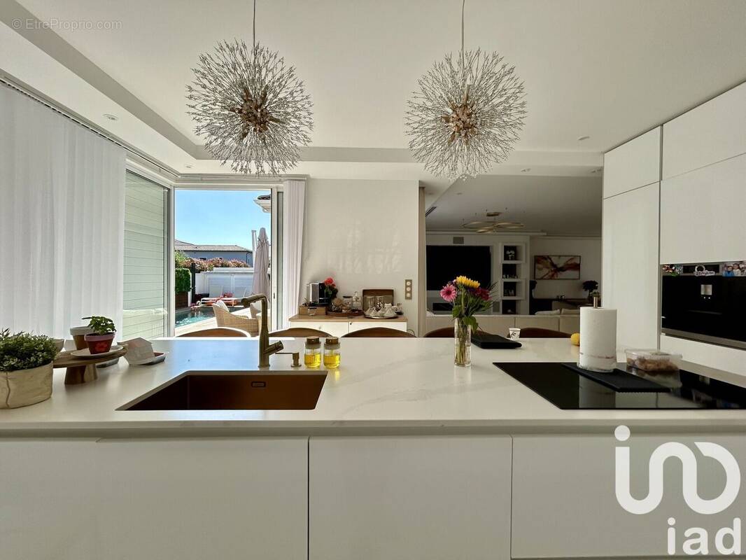 Photo 1 - Maison à MONTBLANC