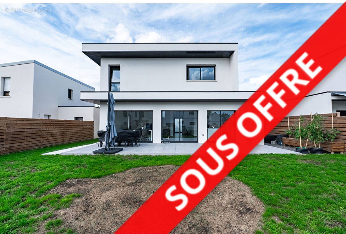 Maison à SAINT-SYLVAIN-D&#039;ANJOU