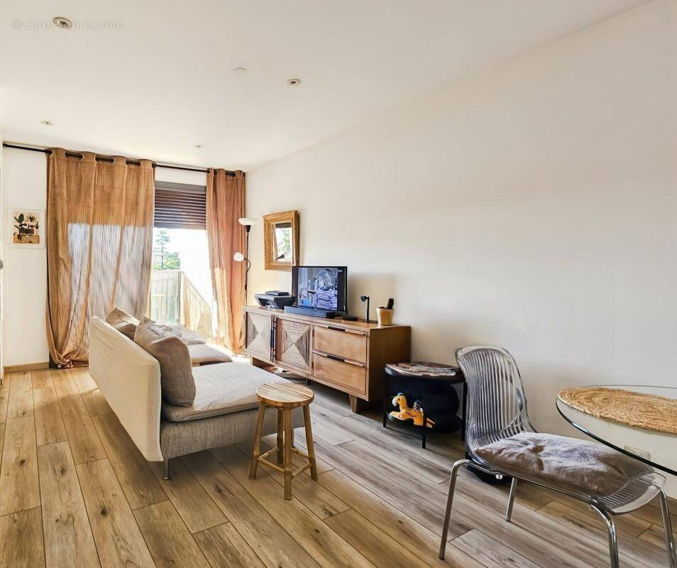 Appartement à UZES
