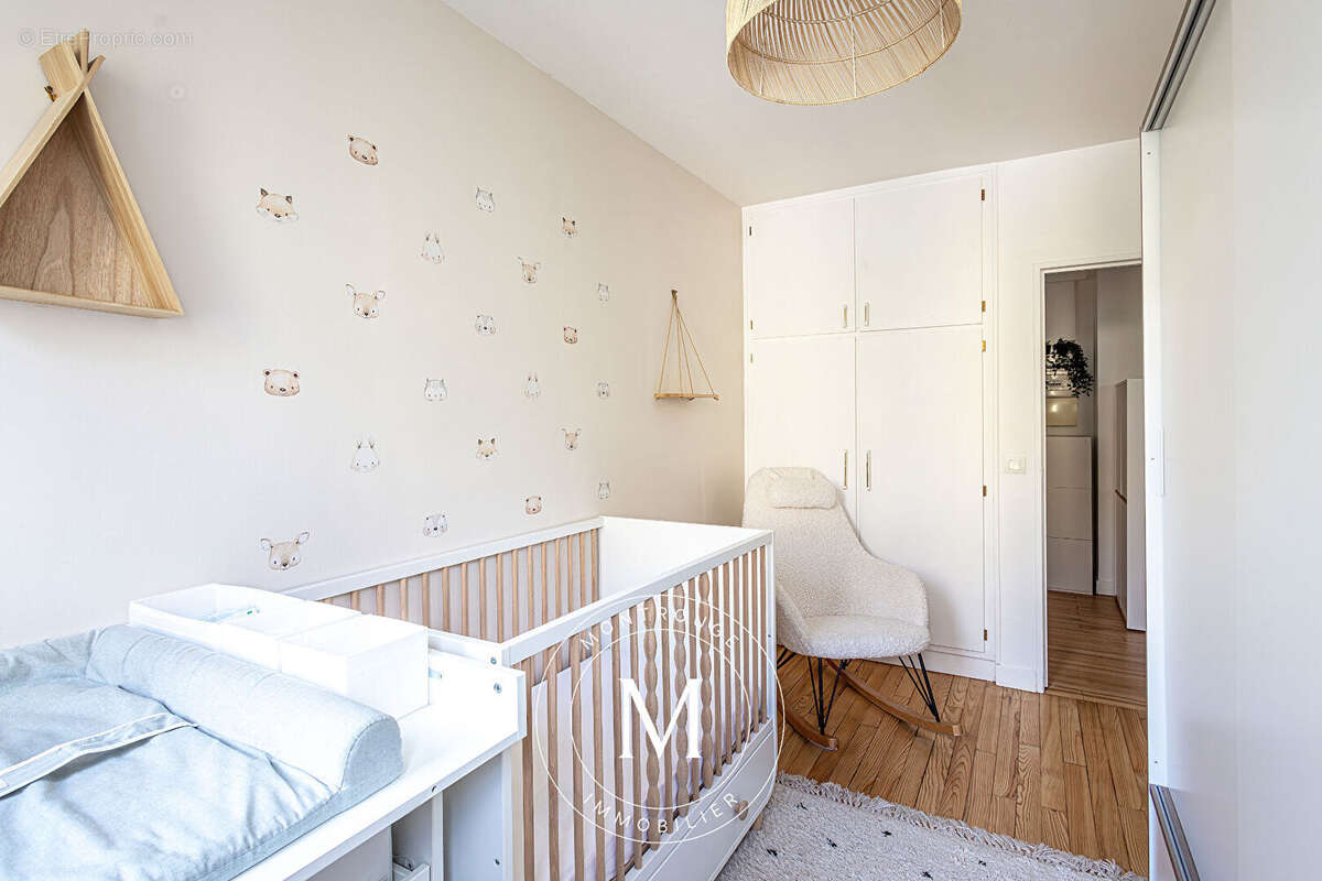 Appartement à MONTROUGE