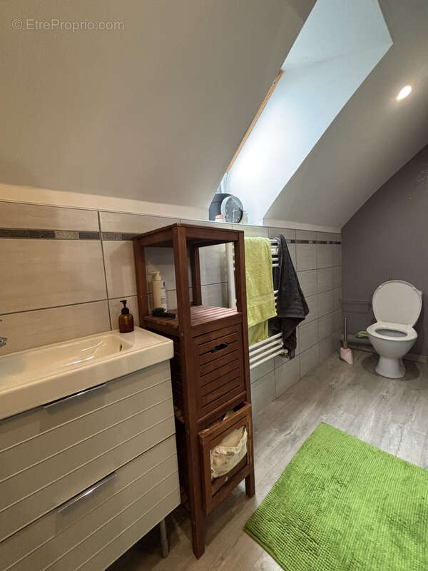 LAIGNES ( 21)  Pavillon contemporain de 1984 (130m2) avec sous-sol (100m2) sur 1700m2 de terrain avec piscine. - photo 22