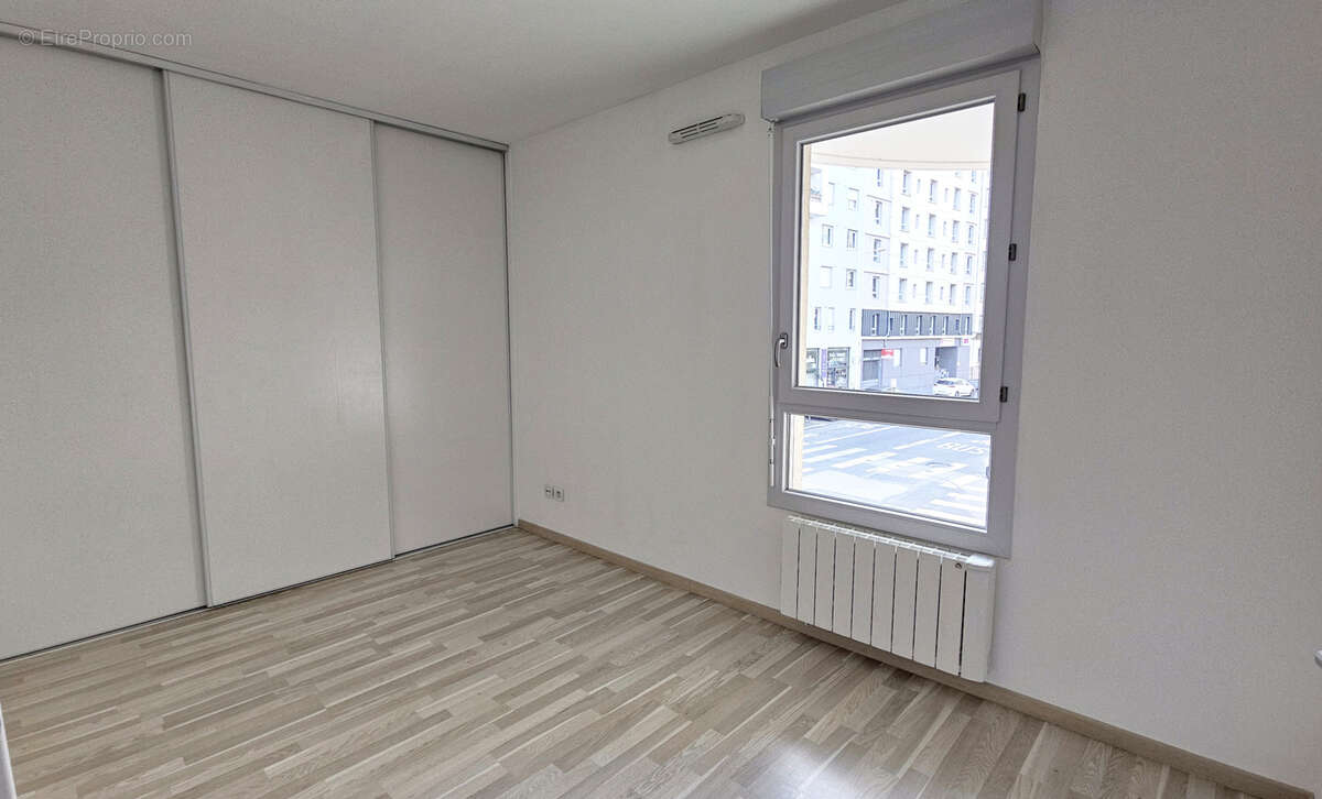 Appartement à LYON-8E