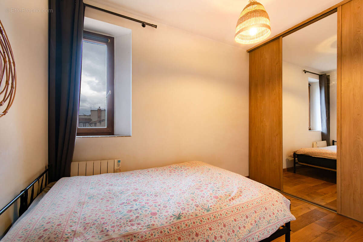 Appartement à MARSEILLE-6E