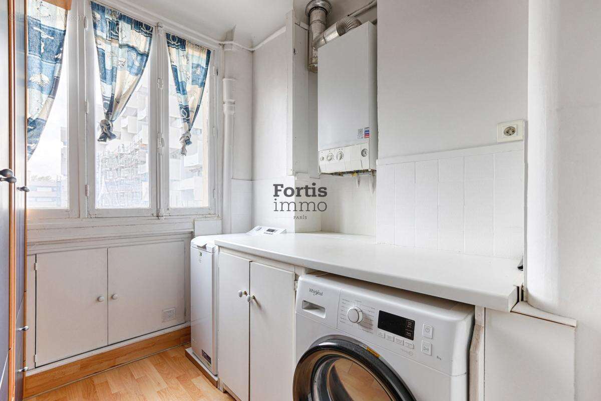 Paris 15 - rue vaugirard - f7 / 4 chambres  2 balcons - photo 11