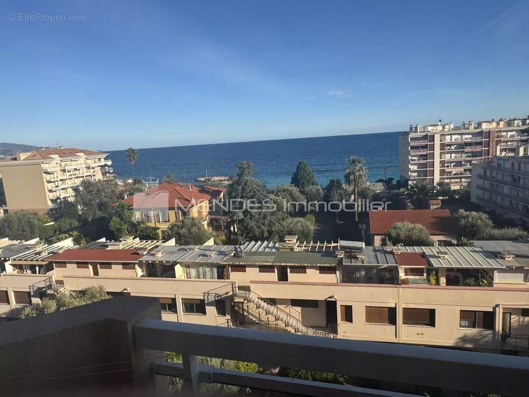 Appartement à ROQUEBRUNE-CAP-MARTIN