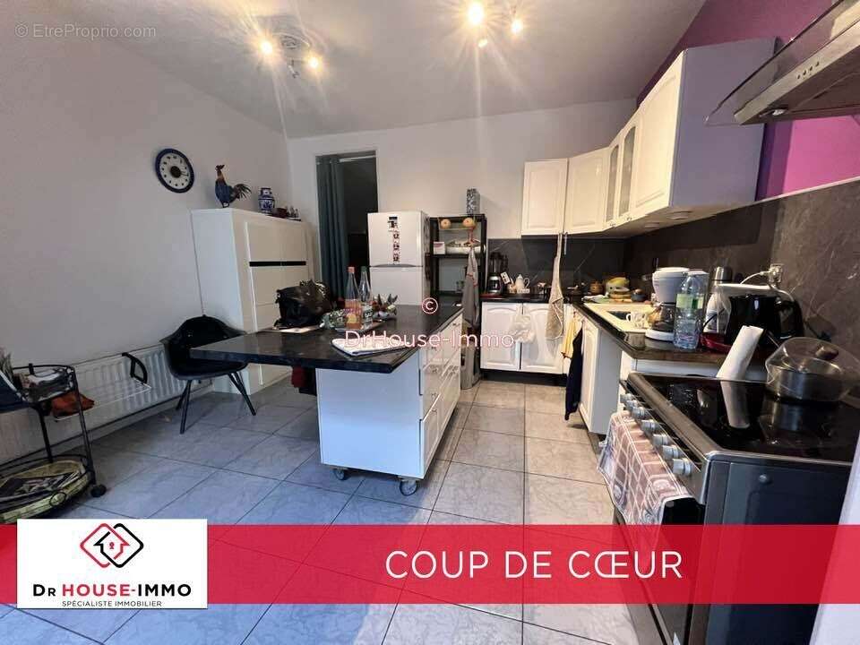 Maison à QUIEVRECHAIN