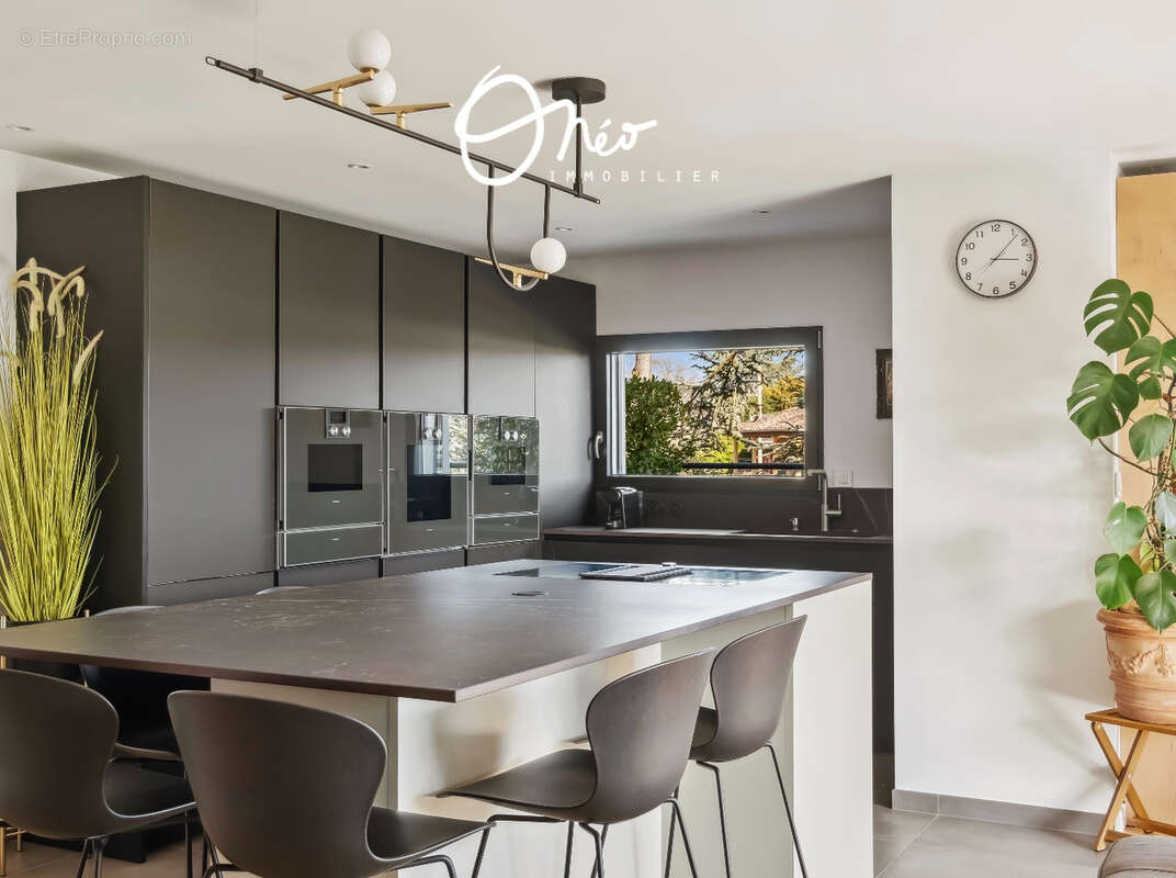 Appartement à SAINT-CYR-AU-MONT-D'OR