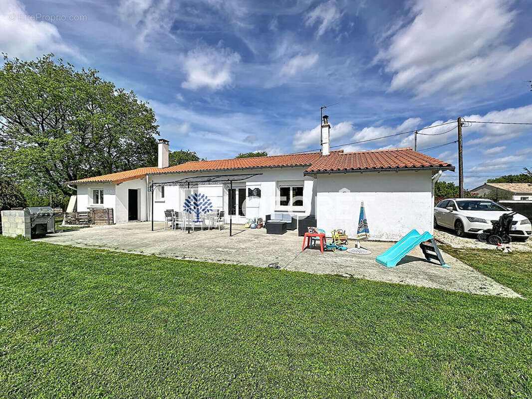 Maison à BRESSUIRE