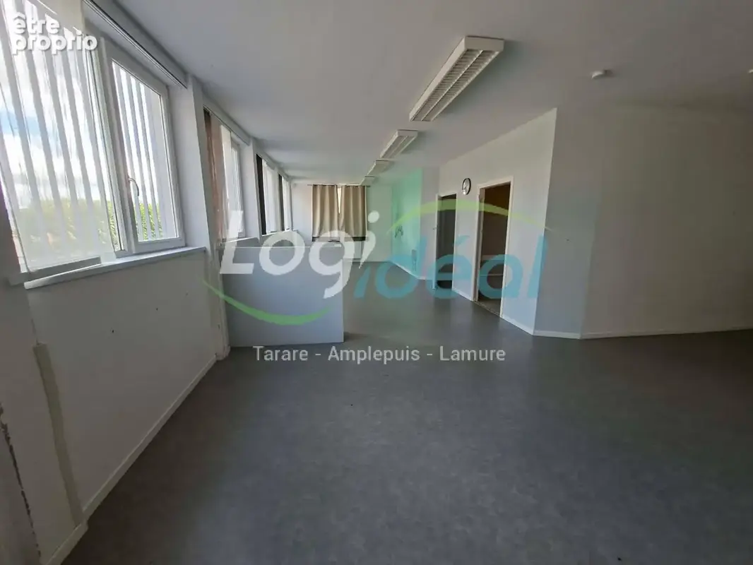 Saint Just d'Avray, au calme, bâtiment professionnel - photo 6