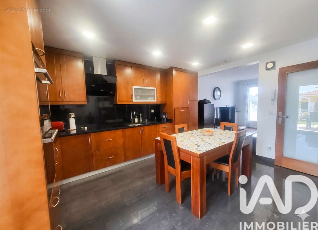 Photo 2 - Maison à MORANGIS