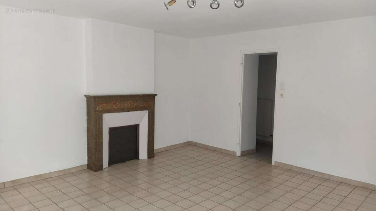 Appartement à XERTIGNY