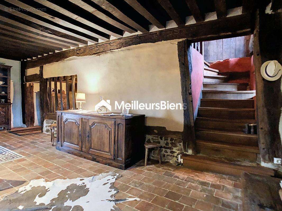 Maison à BELLOU-EN-HOULME