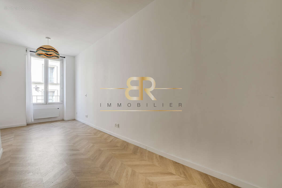 Appartement à PARIS-11E