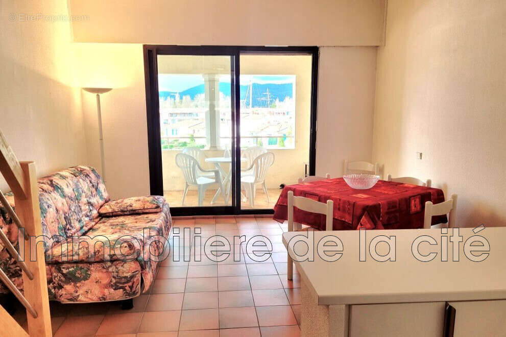 Appartement à GRIMAUD