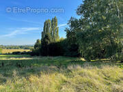 Terrain à FEUCHEROLLES