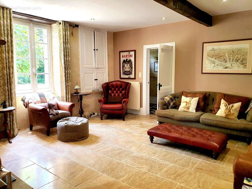 Belle maison de 6/7 chambres avec piscine et petit appartement - photo 5