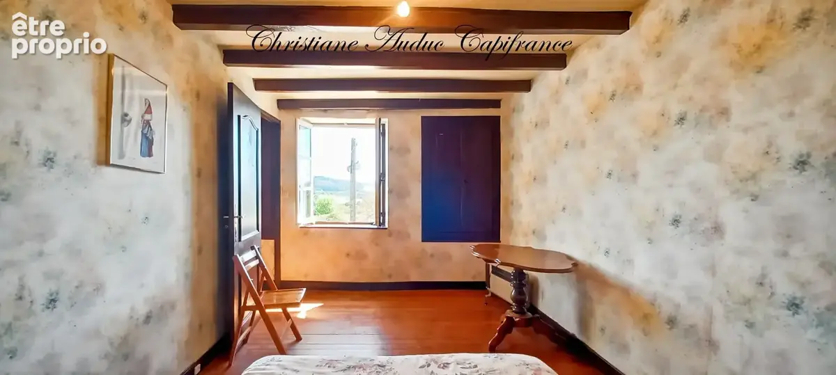 Suin, Ancien corps de ferme en pierre, de 133 m², avec fort potentiel de développement, sur 1 500 m² de terrain - photo 24
