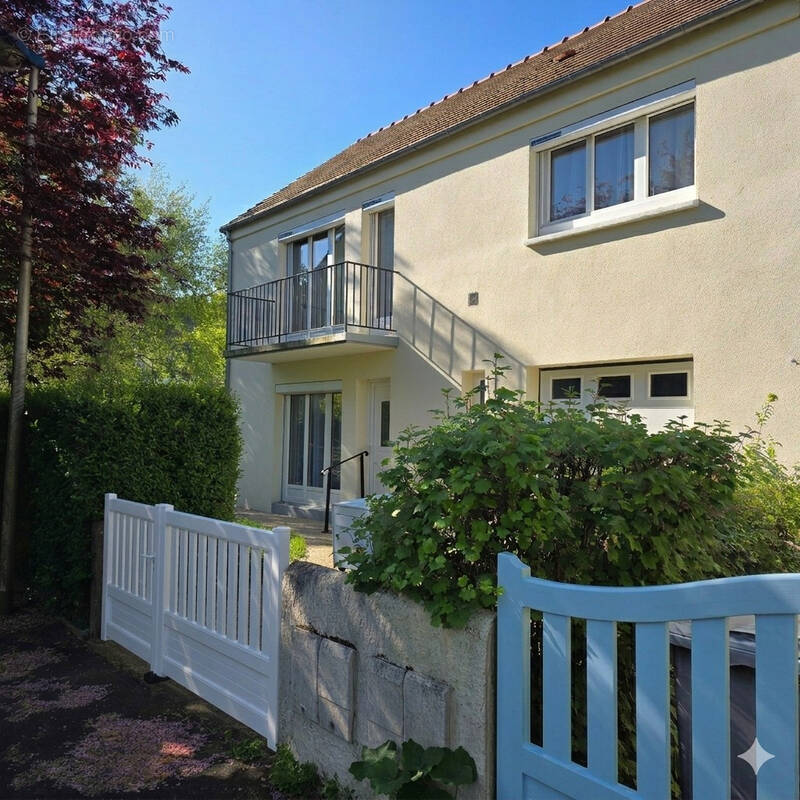 Maison à MAUREPAS