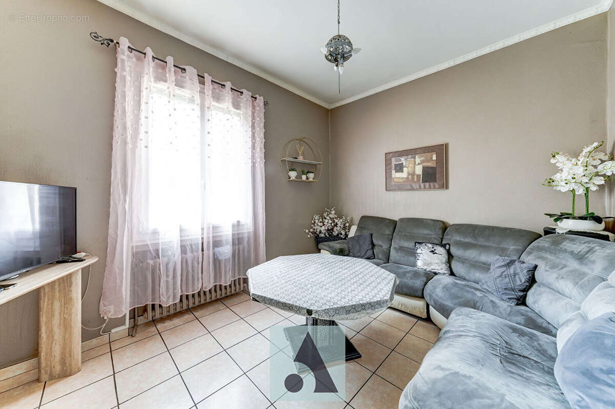 Maison à LYON-8E