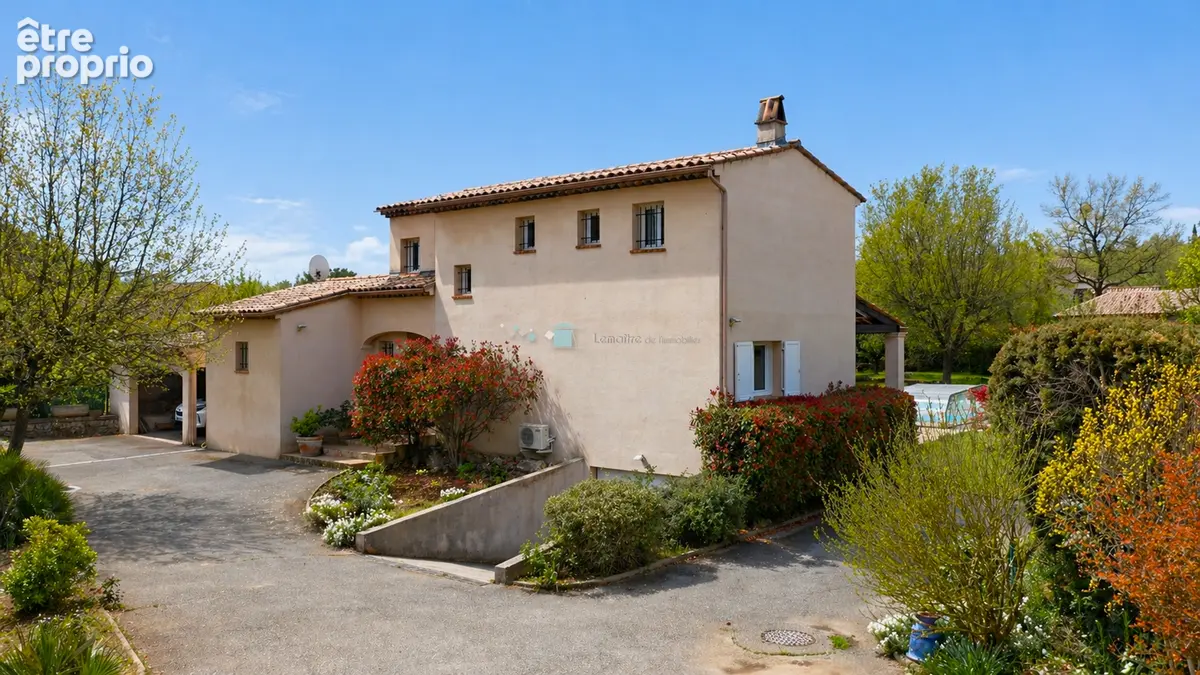 VILLA 130 m² et sous sol total sur 1575 m² de terrain avec piscine - photo 4