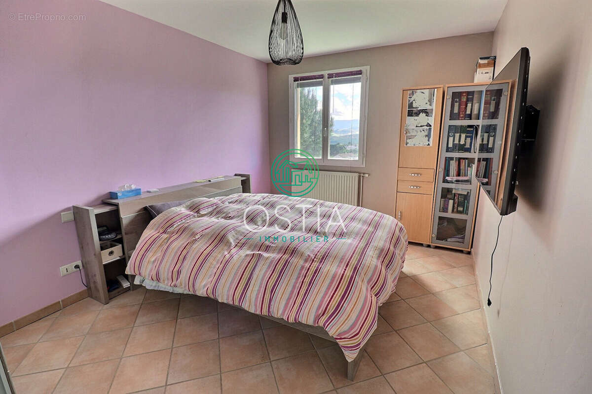 Villa St Romain En Jarez 5 pièce(s) 112 m2 - photo 8
