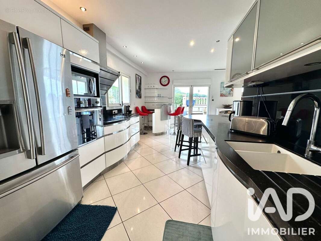 Maison 167 m² à Sainte-Maxime  - photo 8