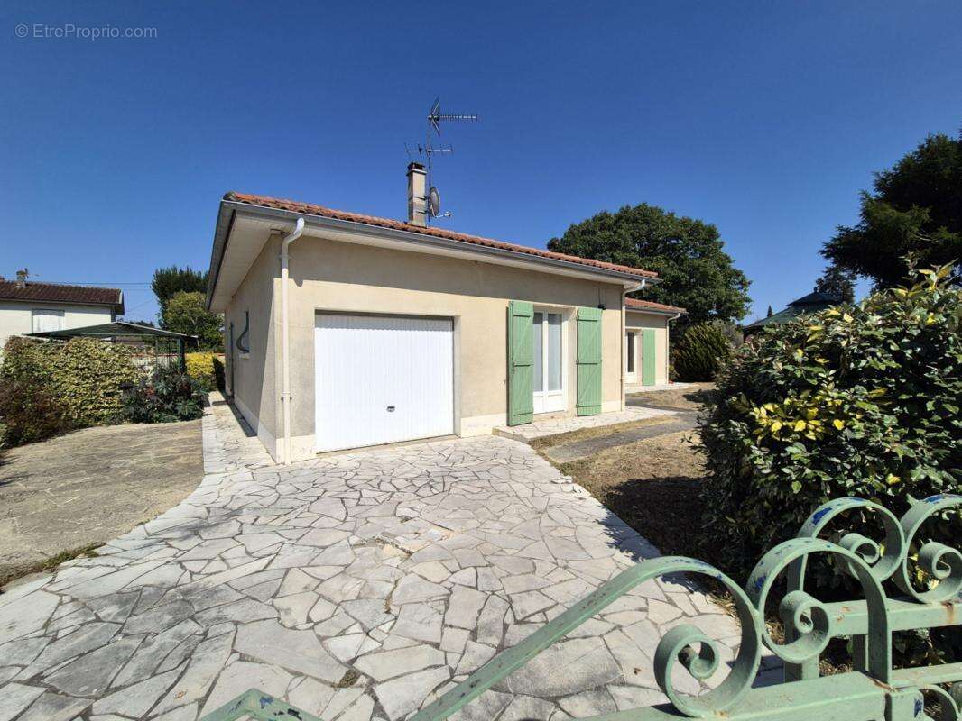 Plain-pied, jardin clos, garage, à Condom (32100) - photo 2