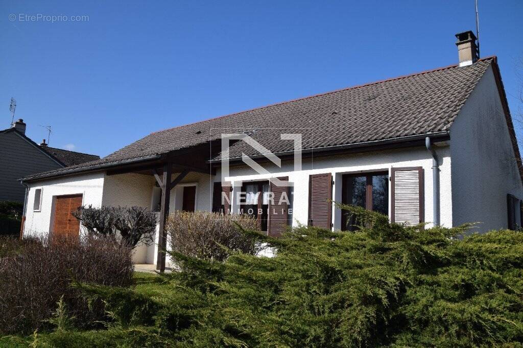 Maison à LIERNAIS
