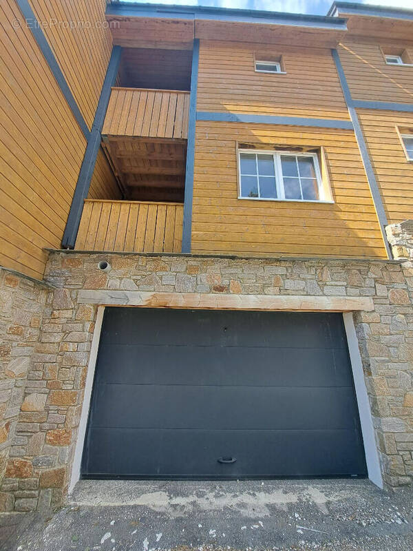 Maison à LES ANGLES