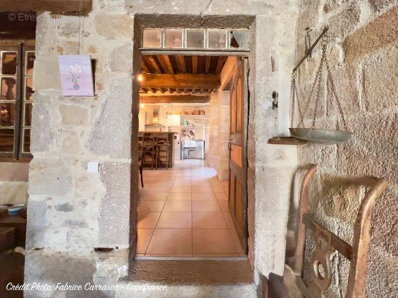 Maison à MONTAIGUT