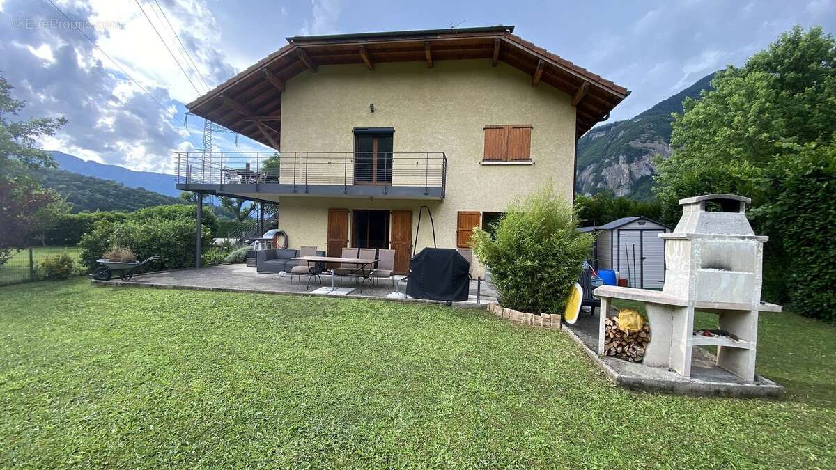 Appartement à FAVERGES