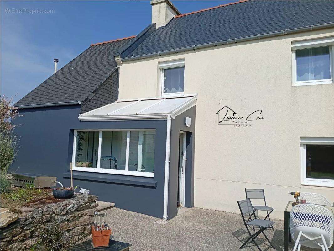 Maison à PLOUGUERNEAU