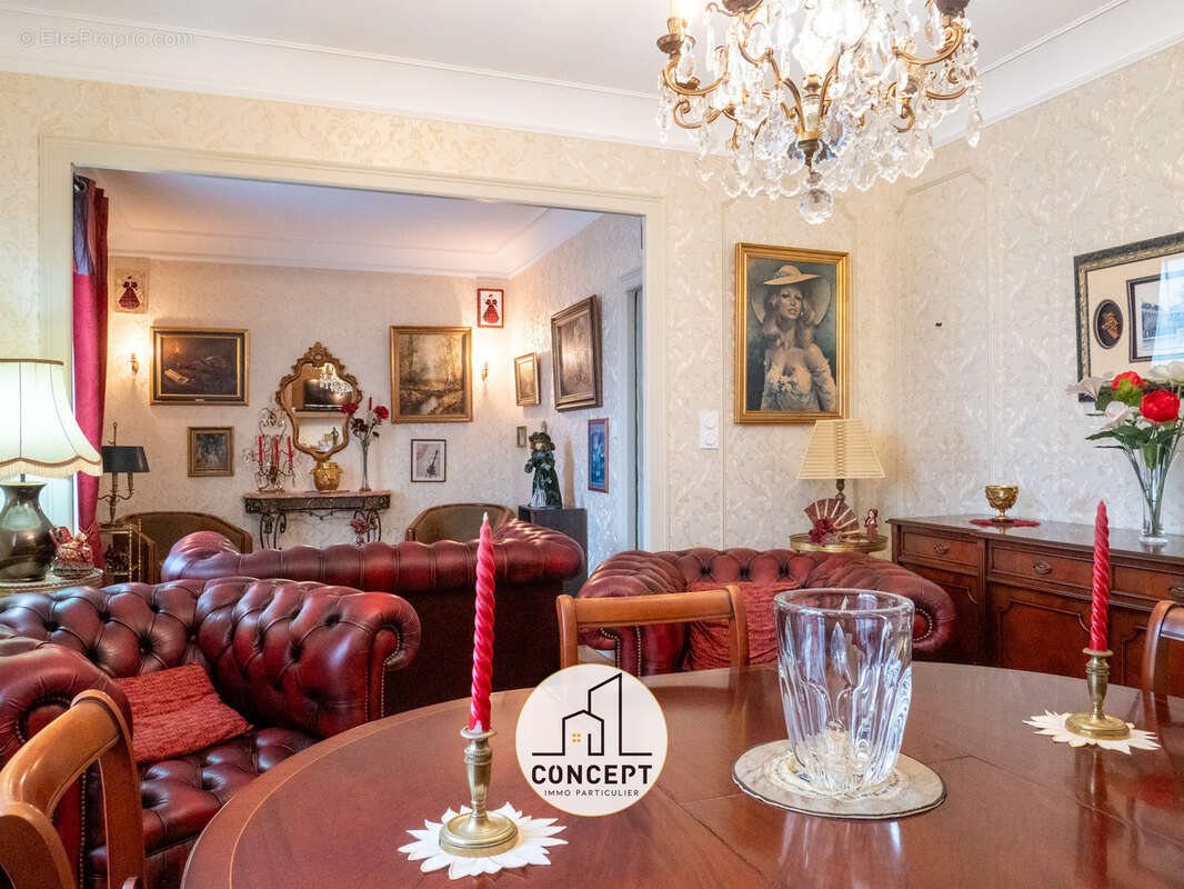 Maison à SAINT-MARTIN-DES-CHAMPS