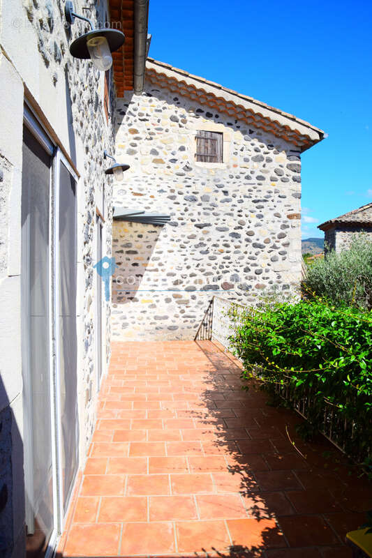 Maison à ALBA-LA-ROMAINE