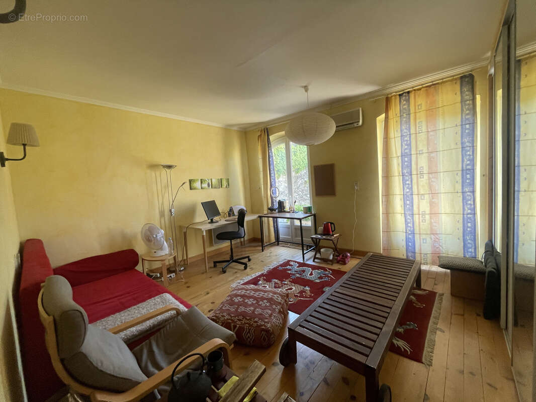Proche carcassonne - maison 250 m2 - piscine - 2 terrasses - jardin - parking privatif - photo 13