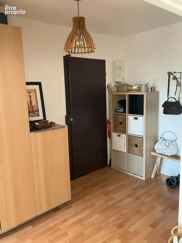 COURBEVOIE - Rue Armand Sylvestre - dernier étage 3 pièces  64m² + balcon 6m² vendu occupé - photo 6