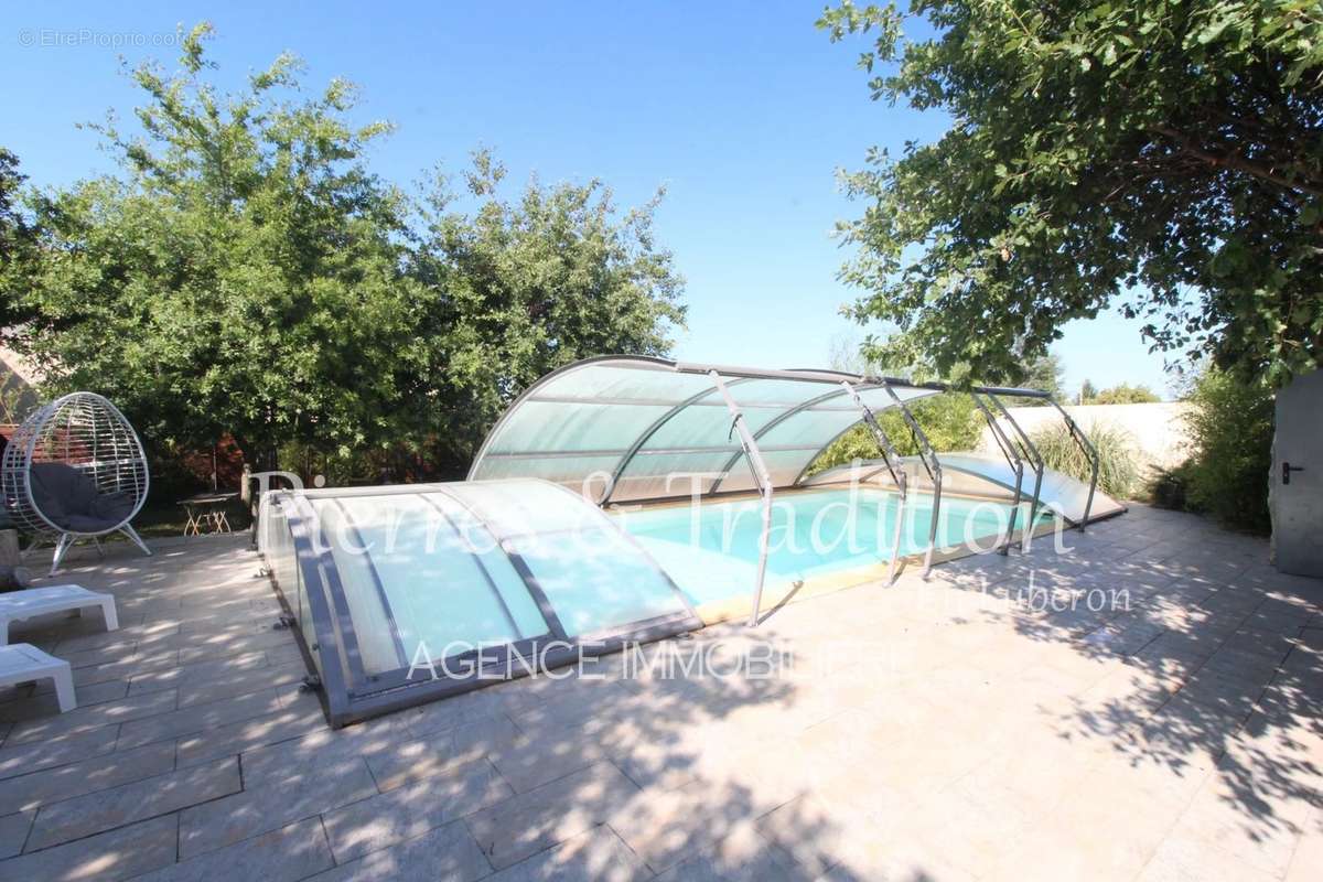 Maison à SIMIANE-LA-ROTONDE