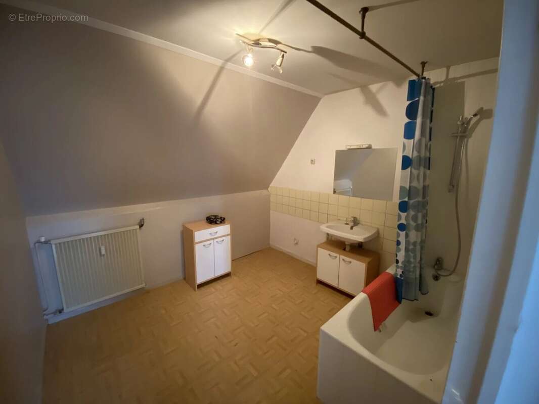 Appartement à L'ISLE-SUR-LE-DOUBS