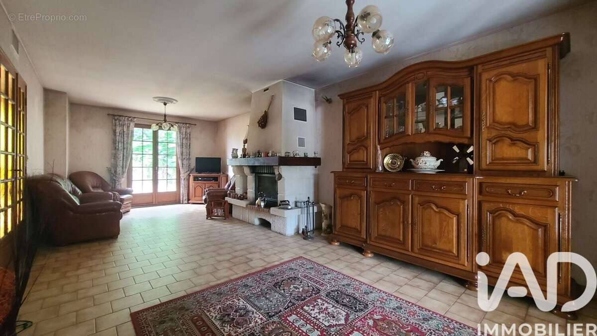 Photo 3 - Maison à VERNOIL
