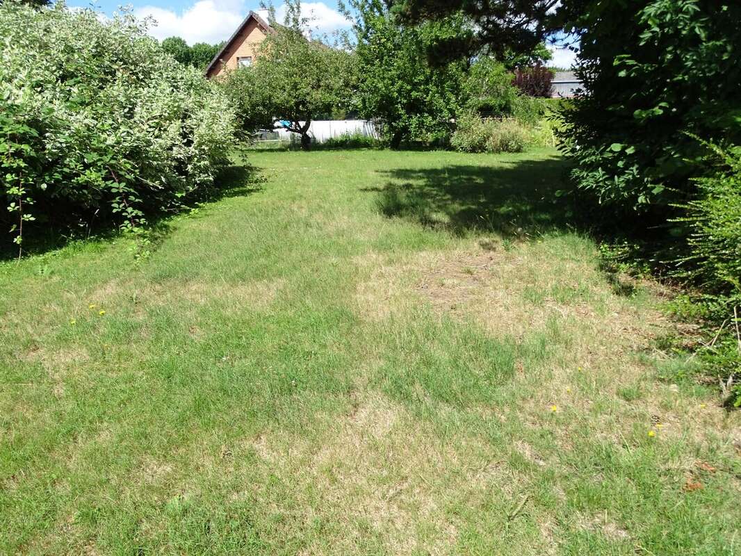 Terrain à BRUAY-LA-BUISSIERE