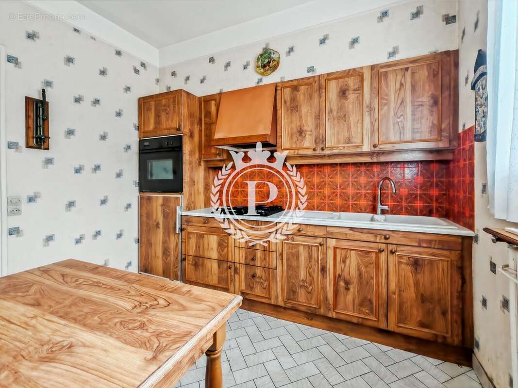 Maison à NEUILLY-SUR-MARNE