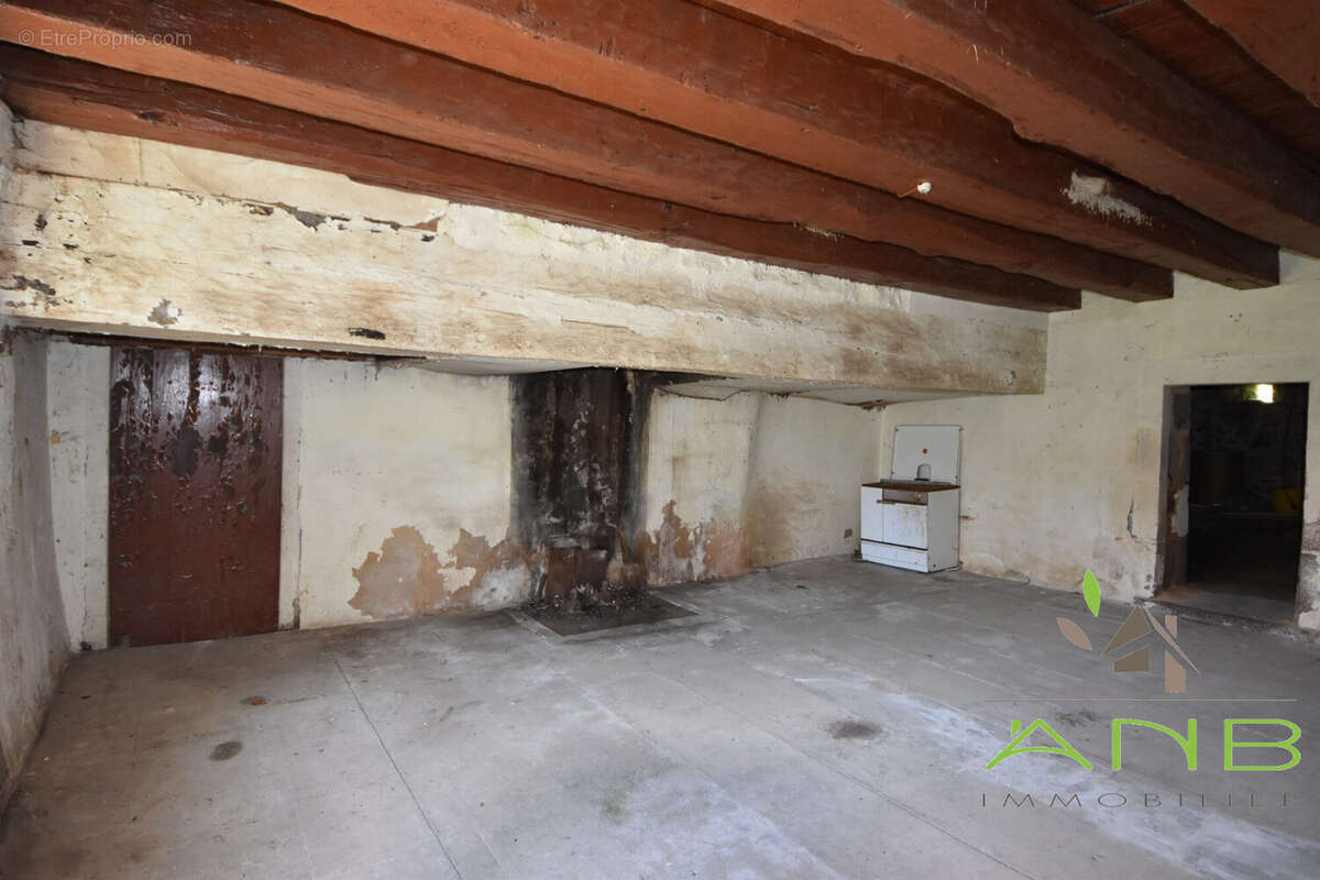 Maison à BUSSEROLLES