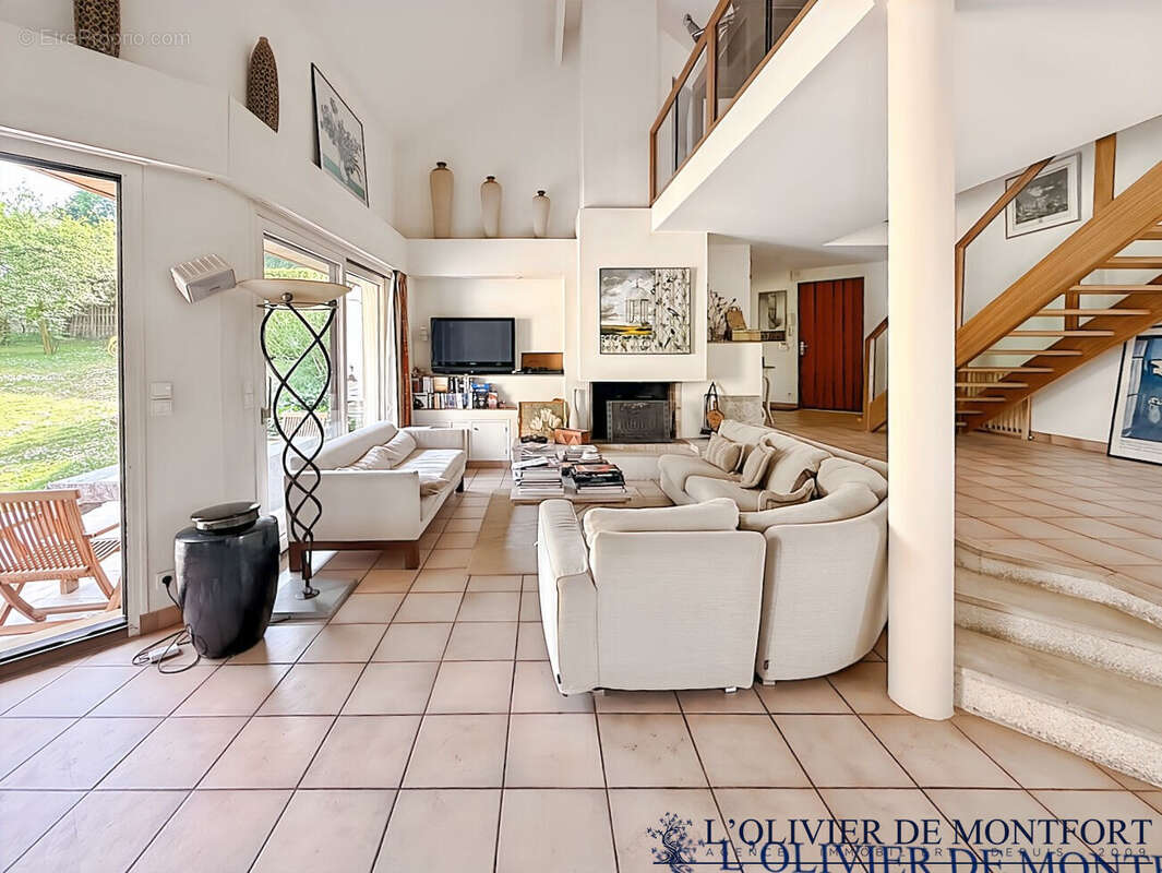 Maison à MONTFORT-L'AMAURY