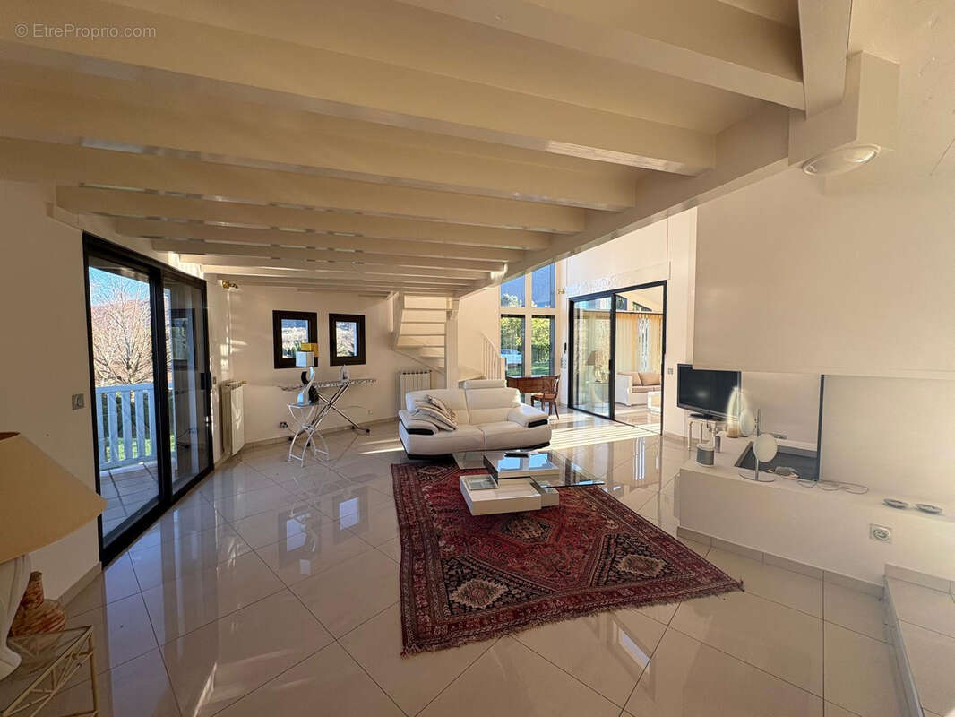 Maison à SAINT-AMANS-SOULT