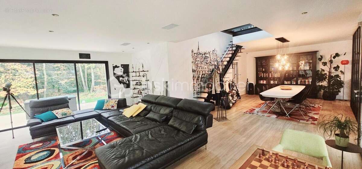 Maison contemporaine (2021) de 203 m² – spa de nage & écrin boisé privatif - dpe a - photo 2